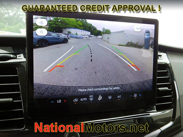 Ford Transit Passenger Wagon Vehicle Full-screen Gallery Image 15