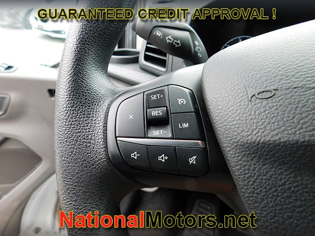 Ford Transit Passenger Wagon Vehicle Full-screen Gallery Image 18