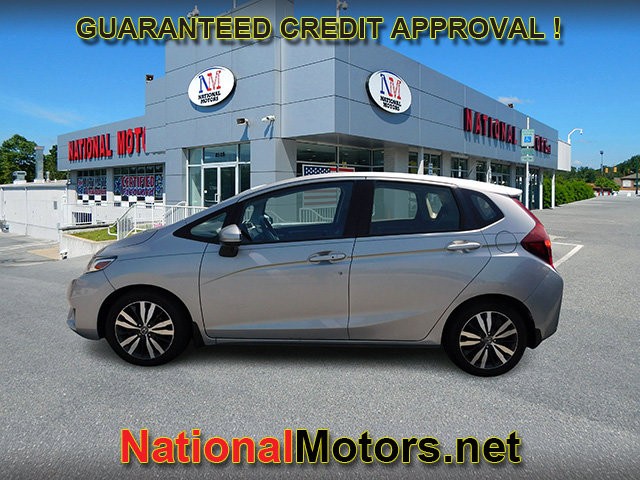 Honda Fit Vehicle Full-screen Gallery Image 02