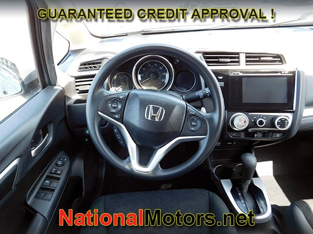 Honda Fit Vehicle Full-screen Gallery Image 08