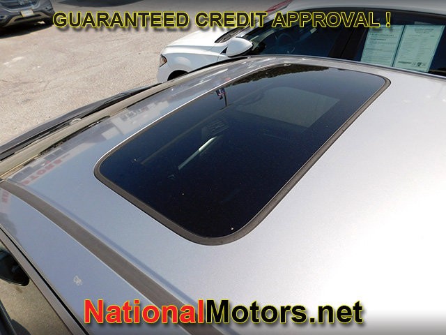 Honda Fit Vehicle Full-screen Gallery Image 09