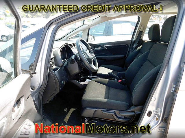 Honda Fit Vehicle Full-screen Gallery Image 11