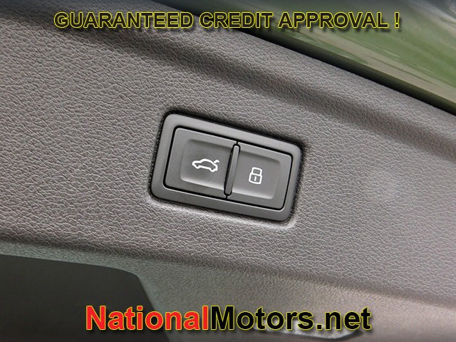 Audi A5 Sportback Vehicle Full-screen Gallery Image 09