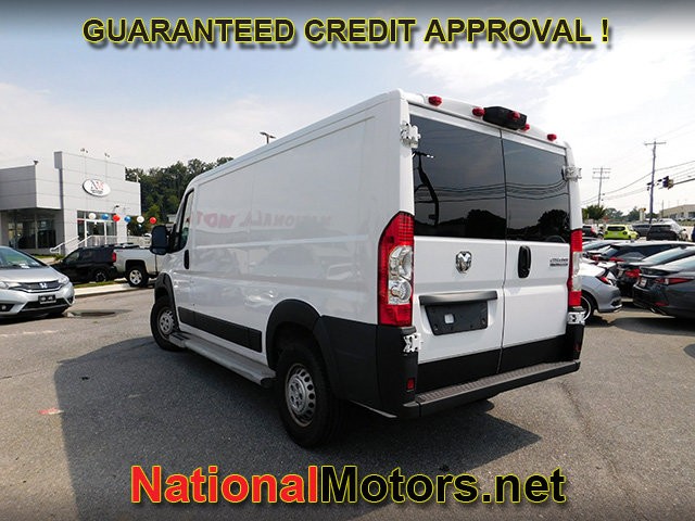 Ram ProMaster Cargo Van Vehicle Full-screen Gallery Image 05