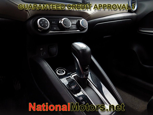 Nissan Versa Vehicle Full-screen Gallery Image 13