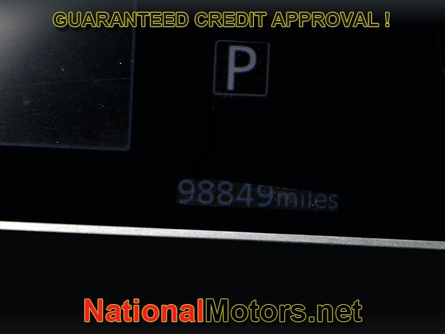 Nissan Versa Vehicle Full-screen Gallery Image 16