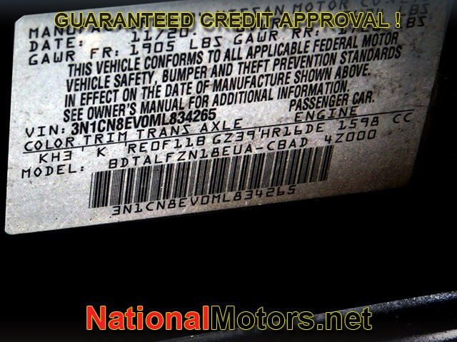 Nissan Versa Vehicle Full-screen Gallery Image 17