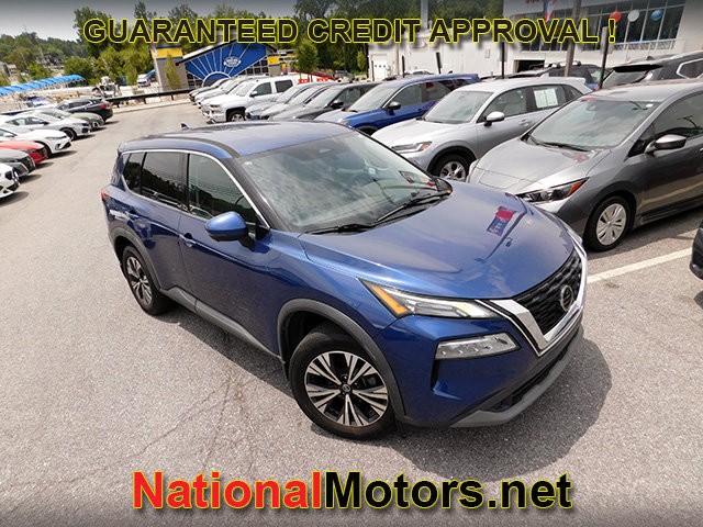 Nissan Rogue Vehicle Full-screen Gallery Image 02