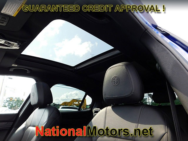 Alfa Romeo Stelvio Vehicle Full-screen Gallery Image 22