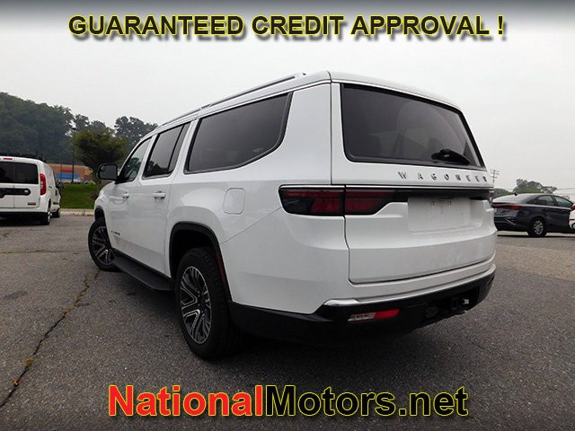 Jeep Wagoneer L Vehicle Full-screen Gallery Image 06