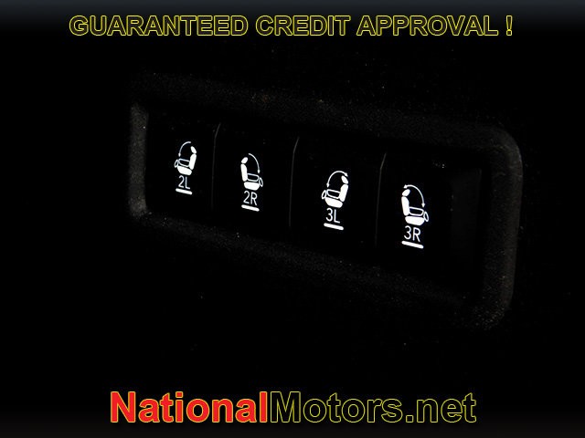 Jeep Wagoneer L Vehicle Full-screen Gallery Image 09