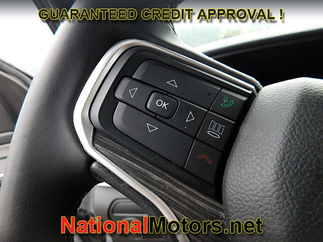 Jeep Wagoneer L Vehicle Full-screen Gallery Image 23