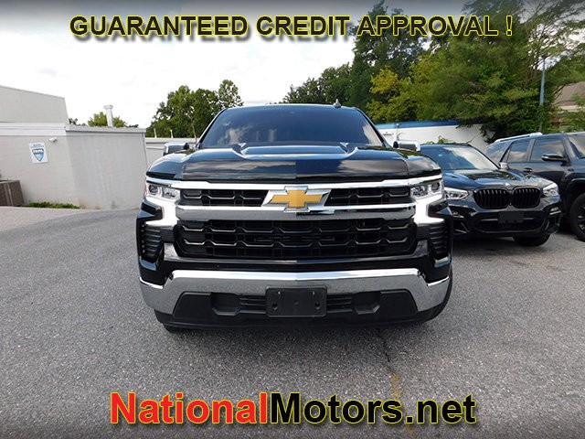 Chevrolet Silverado 1500 Vehicle Full-screen Gallery Image 03
