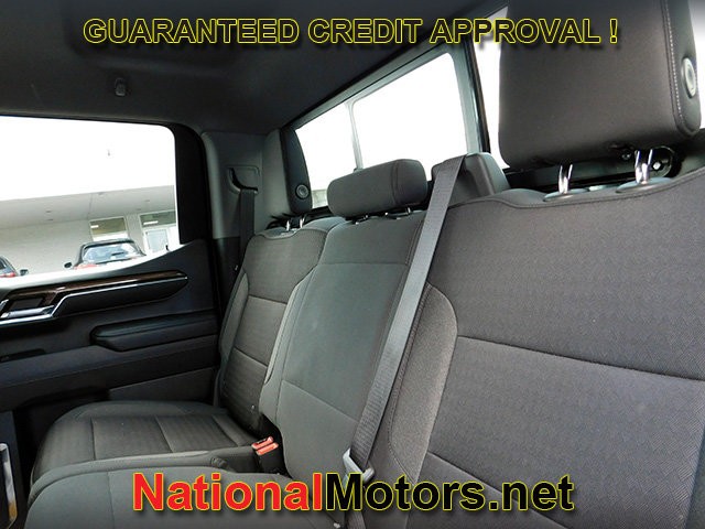 Chevrolet Silverado 1500 Vehicle Full-screen Gallery Image 11