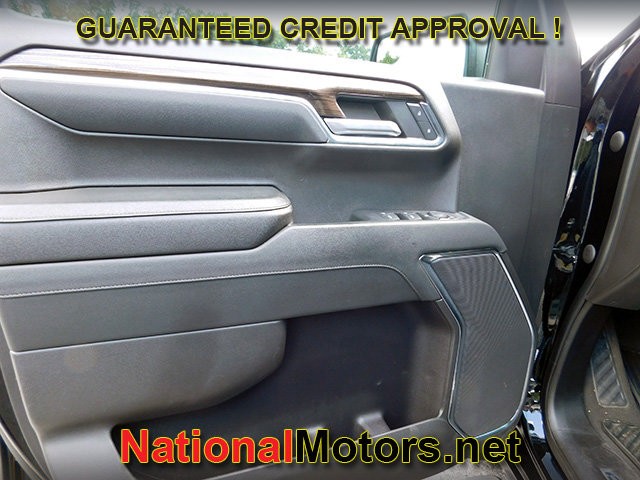 Chevrolet Silverado 1500 Vehicle Full-screen Gallery Image 13