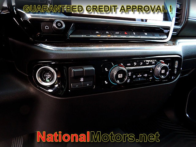 Chevrolet Silverado 1500 Vehicle Full-screen Gallery Image 18