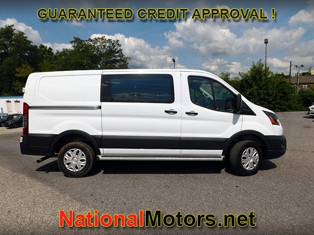 Ford Transit Cargo Van Vehicle Full-screen Gallery Image 04