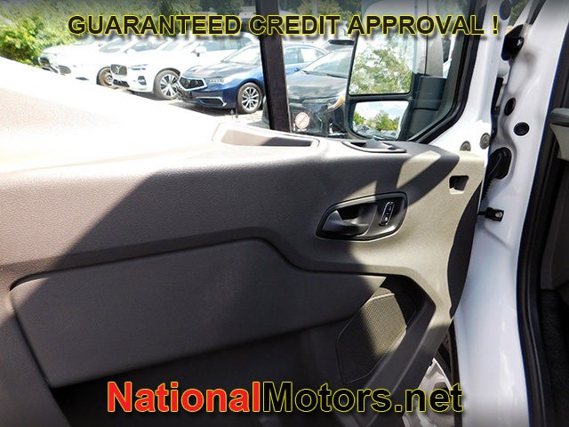 Ford Transit Cargo Van Vehicle Full-screen Gallery Image 10