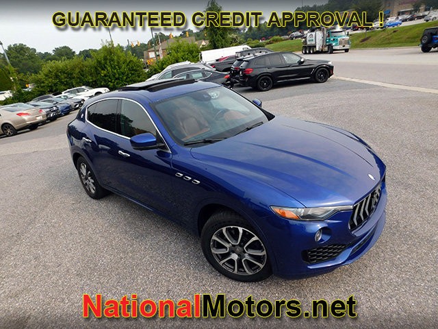 Maserati Levante Vehicle Full-screen Gallery Image 02
