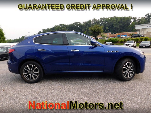 Maserati Levante Vehicle Full-screen Gallery Image 04