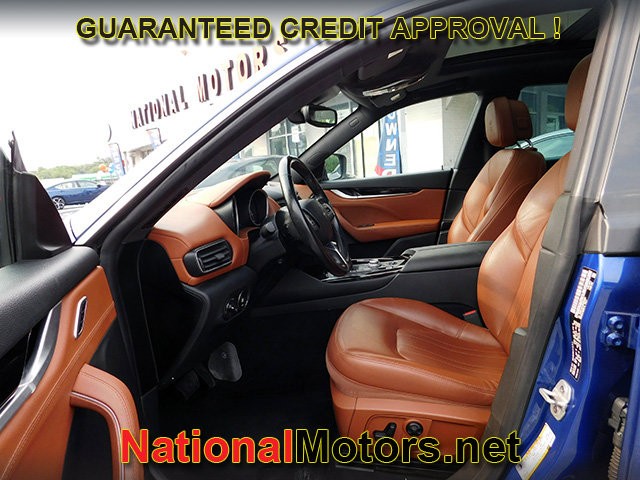 Maserati Levante Vehicle Full-screen Gallery Image 17