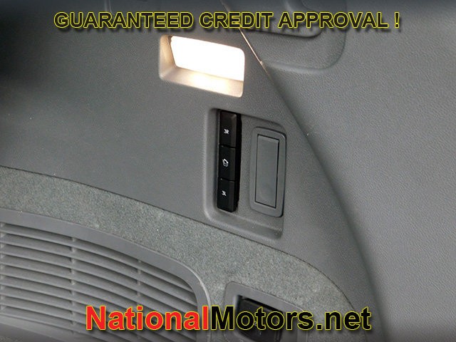 Lincoln Aviator Vehicle Full-screen Gallery Image 11