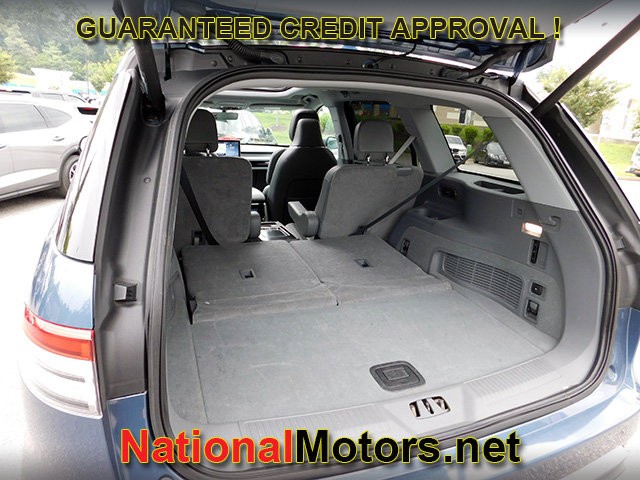 Lincoln Aviator Vehicle Full-screen Gallery Image 12