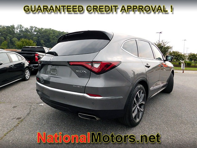 Acura MDX Vehicle Full-screen Gallery Image 05