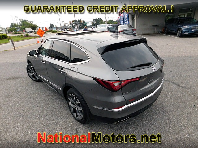 Acura MDX Vehicle Full-screen Gallery Image 07
