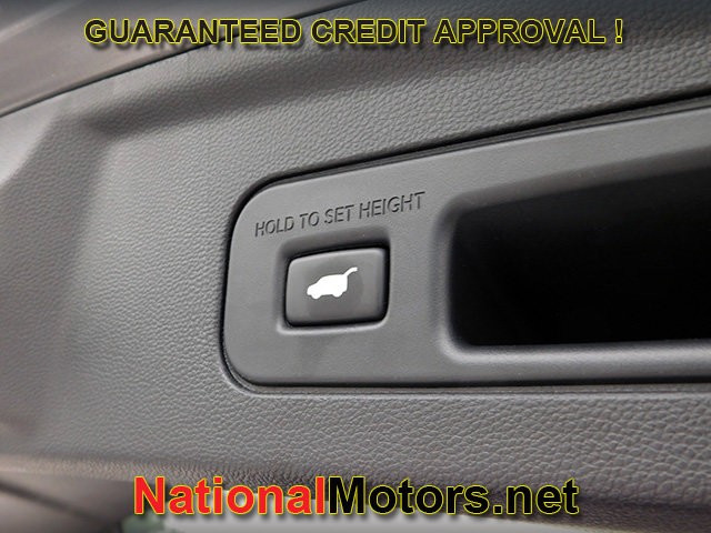Acura MDX Vehicle Full-screen Gallery Image 11