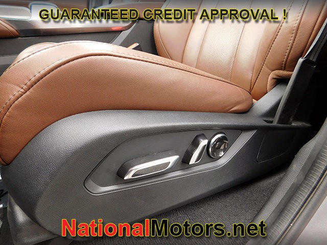 Acura MDX Vehicle Full-screen Gallery Image 21