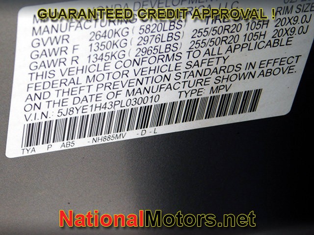 Acura MDX Vehicle Full-screen Gallery Image 32