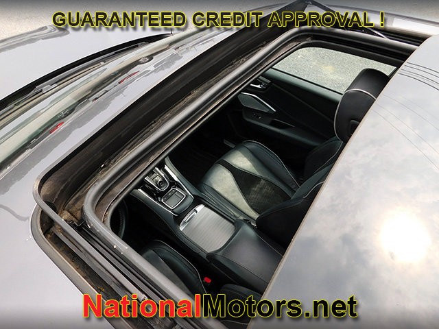 Acura RDX Vehicle Full-screen Gallery Image 13