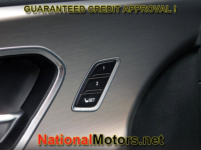 Acura RDX Vehicle Full-screen Gallery Image 17