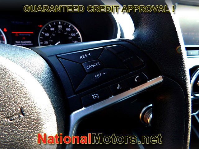 Nissan Sentra Vehicle Full-screen Gallery Image 14