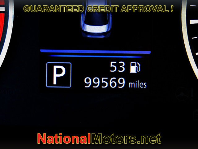 Nissan Sentra Vehicle Full-screen Gallery Image 16