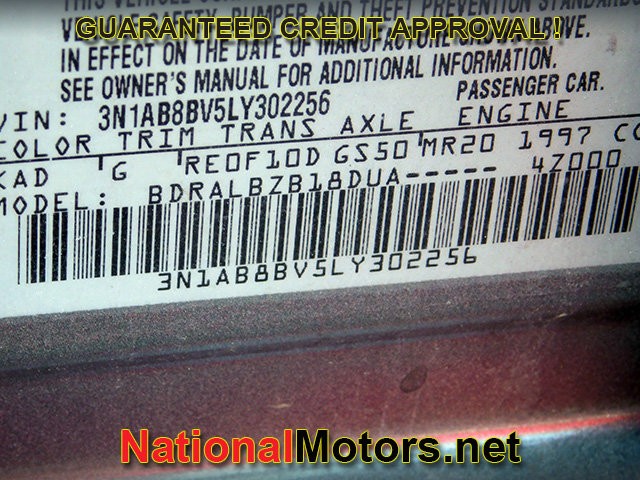 Nissan Sentra Vehicle Full-screen Gallery Image 18