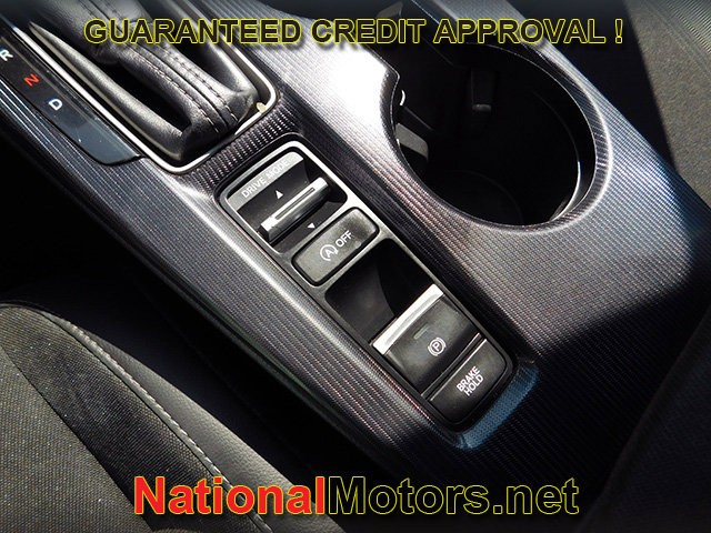 Honda Civic Sedan Vehicle Full-screen Gallery Image 15