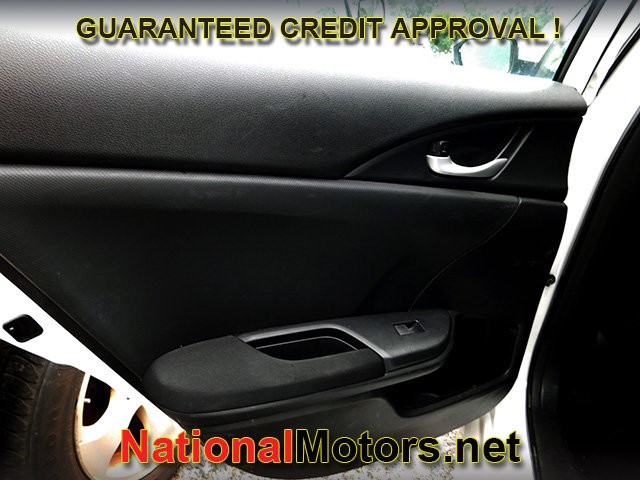 Honda Civic Sedan Vehicle Full-screen Gallery Image 06