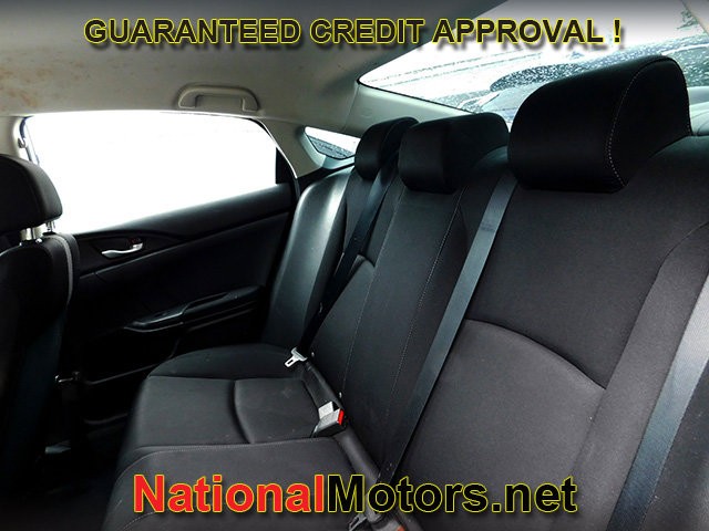 Honda Civic Sedan Vehicle Full-screen Gallery Image 07
