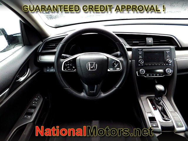 Honda Civic Sedan Vehicle Full-screen Gallery Image 08