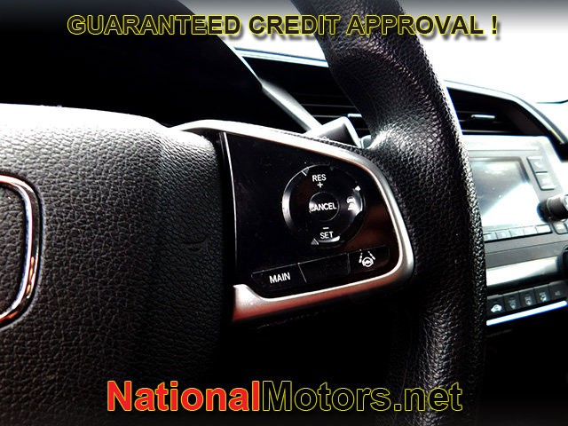 Honda Civic Sedan Vehicle Full-screen Gallery Image 13