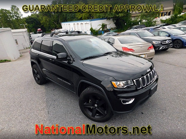 Jeep Grand Cherokee Vehicle Full-screen Gallery Image 02