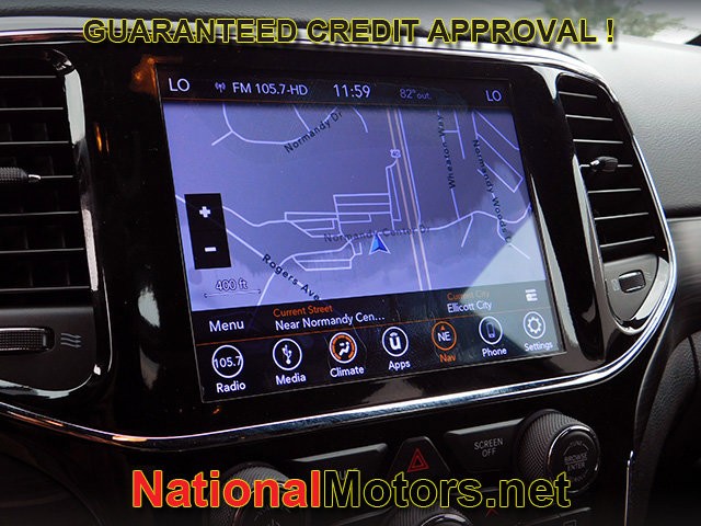 Jeep Grand Cherokee Vehicle Full-screen Gallery Image 18