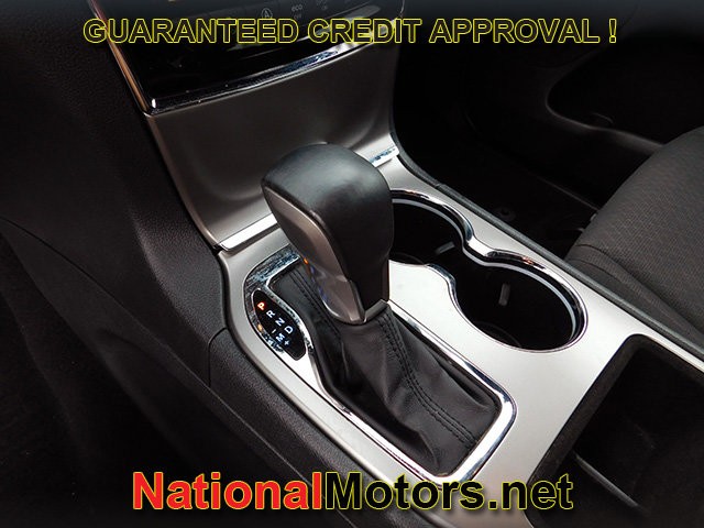 Jeep Grand Cherokee Vehicle Full-screen Gallery Image 21