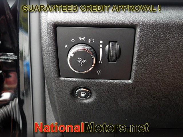 Jeep Grand Cherokee Vehicle Full-screen Gallery Image 25