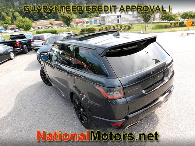 Land Rover Range Rover Sport Vehicle Full-screen Gallery Image 06