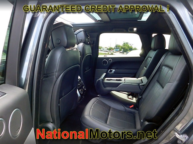 Land Rover Range Rover Sport Vehicle Full-screen Gallery Image 12