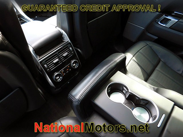 Land Rover Range Rover Sport Vehicle Full-screen Gallery Image 14