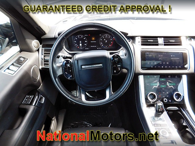 Land Rover Range Rover Sport Vehicle Full-screen Gallery Image 15